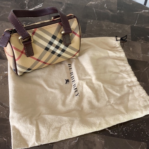 Burberry Mini Haymarket Check Boston - Picture 13 of 16